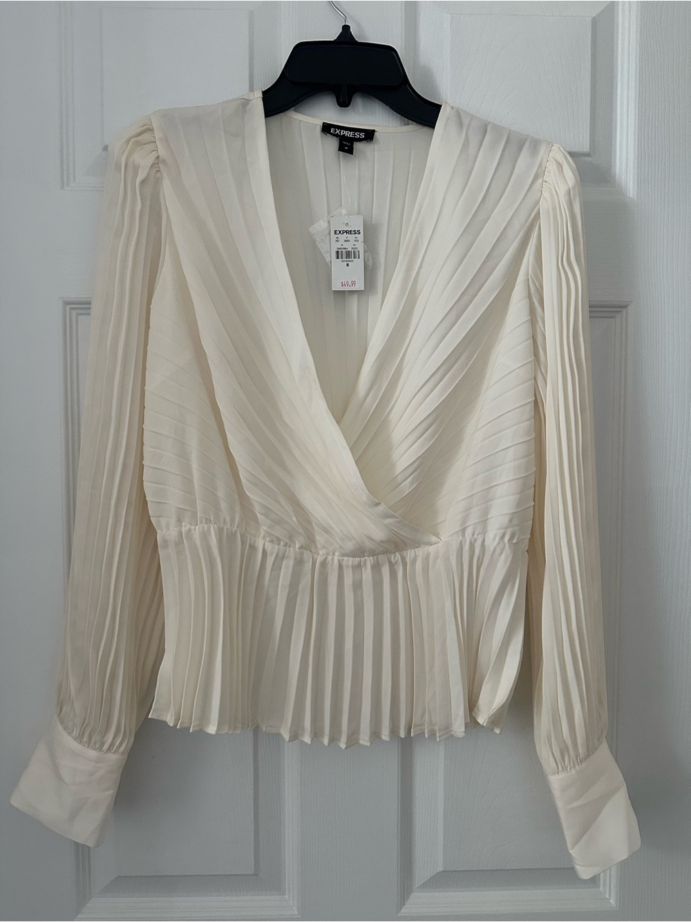 Express pleated long sleeve blouse medium nwt